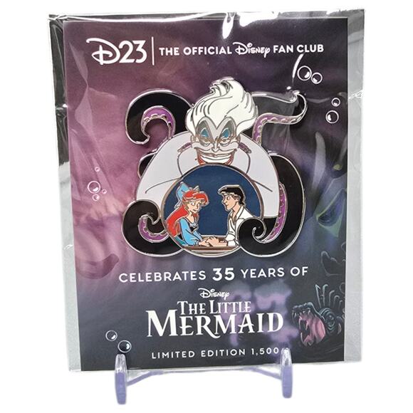 D23 Exclusive The Little Mermaid 35th Anniversary Glow-in-the-Dark Pin LE 1,500 - Picture 1 of 6